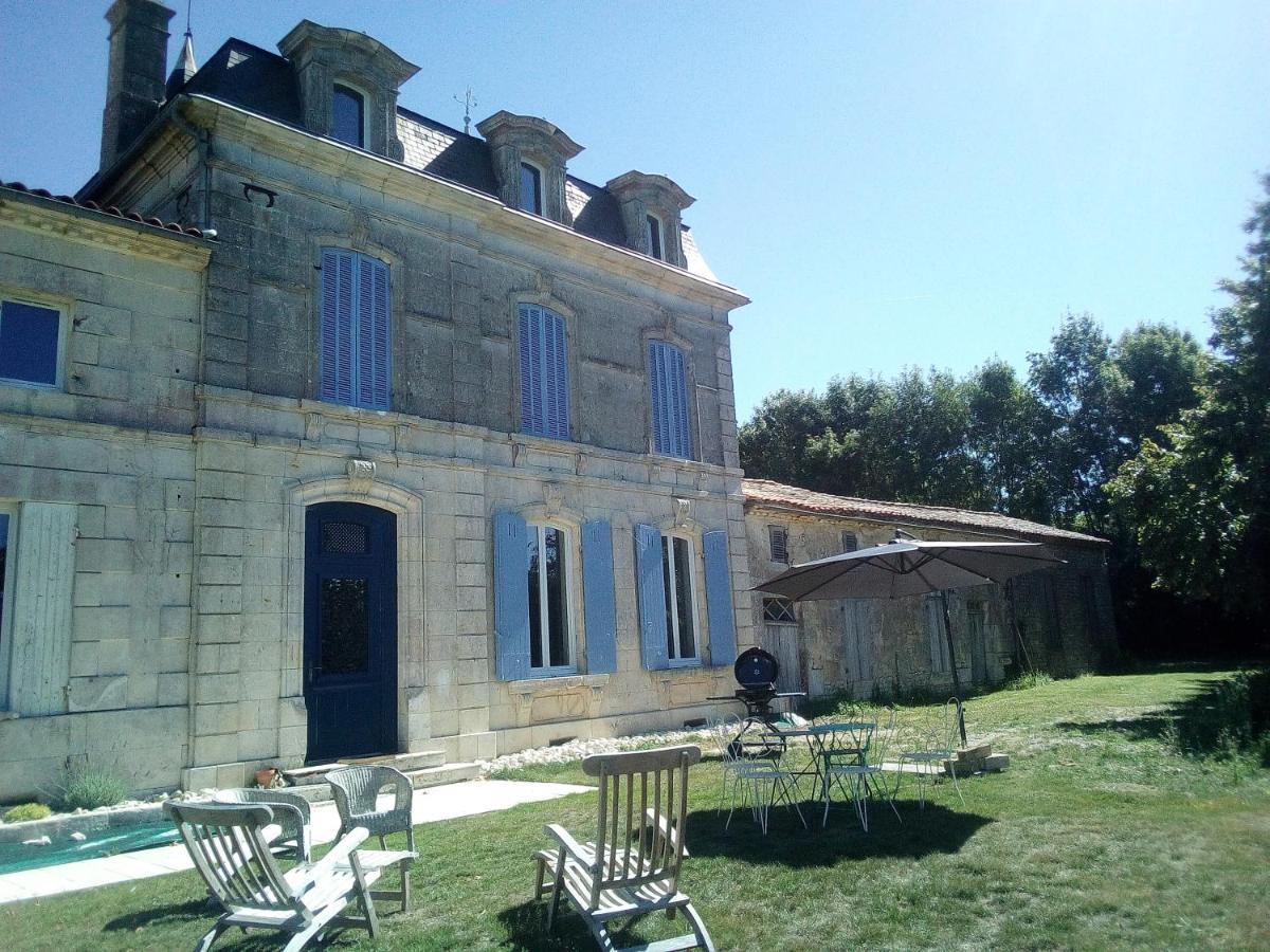 Bed and Breakfast Domaine du Grand Ormeau Semillac Exterior foto